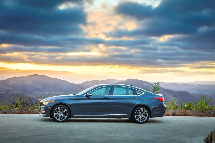  Genesis G80 2017 года  (NA) (фото 23 из 23)